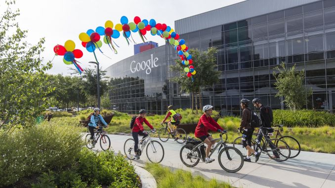 Google turning into your bank and will offer checking accounts