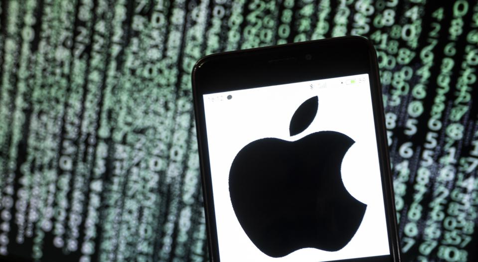 Apple Paid $2,88,500 To Ethical Hackers to hack their system and find flaws